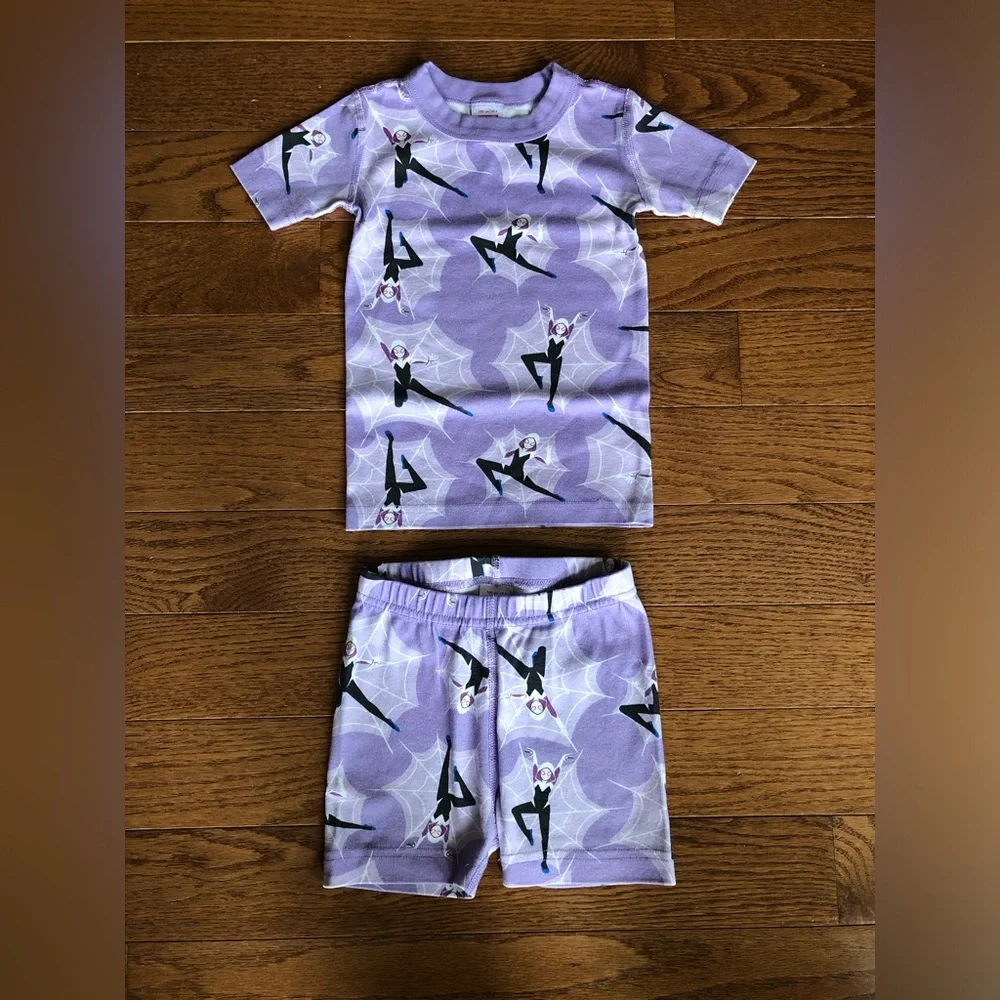 Marvel “Ghost Spider” Short Sleeve w/ Shorts Pajama Set- size 4